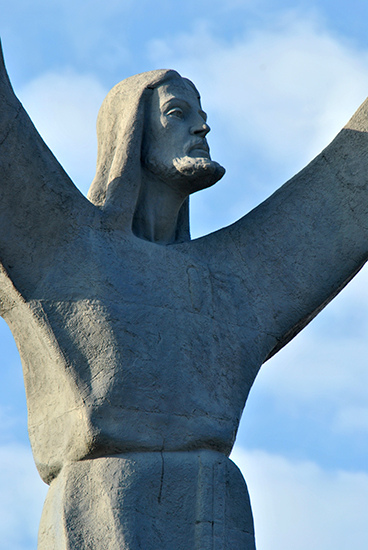 Monumento “El Cristo” . Escultura – Emiliano Luján
